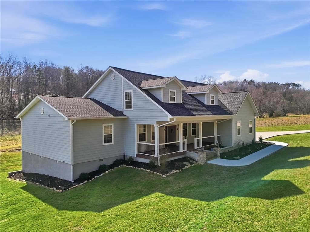 135 Floyds Way, Blairsville GA 30512 - Primary photo