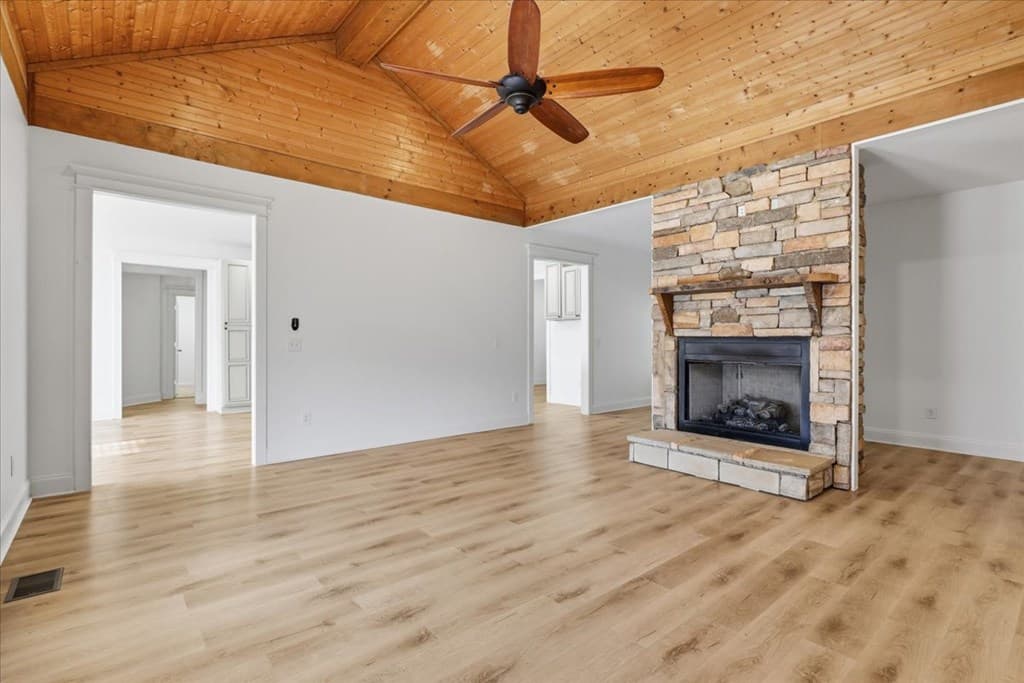 135 Floyds Way, Blairsville GA 30512 - Photo