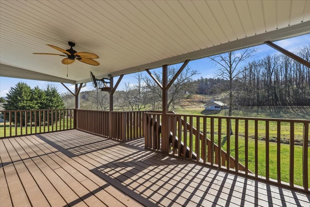 135 Floyds Way, Blairsville GA 30512 - Photo