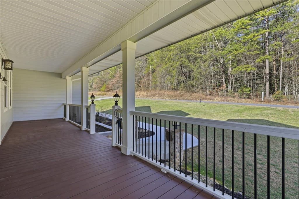 135 Floyds Way, Blairsville GA 30512 - Photo