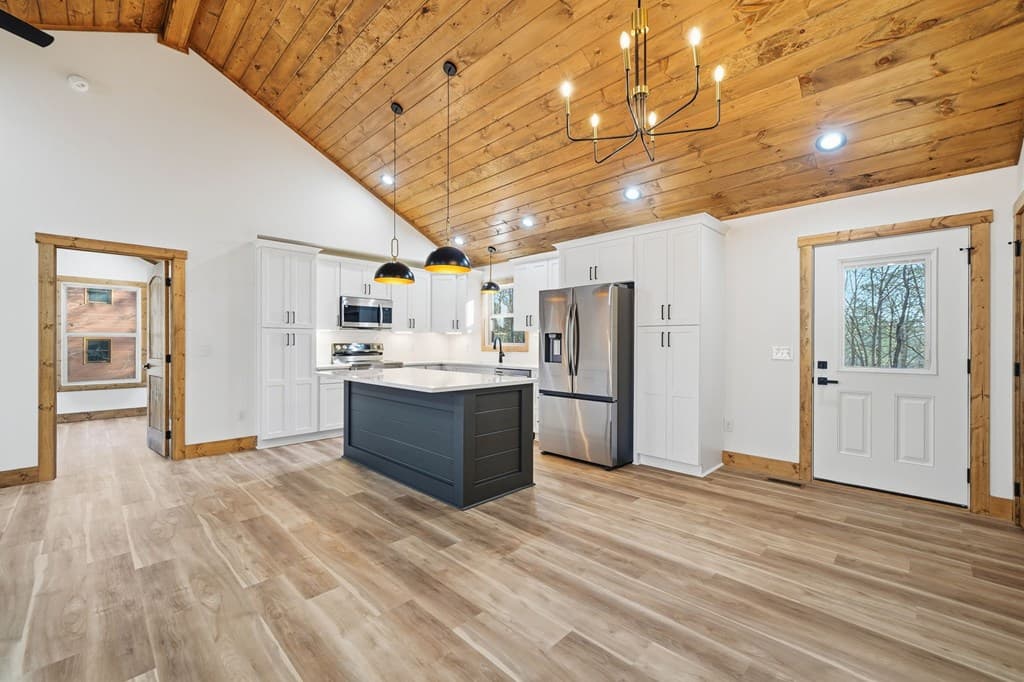 1883 Newport Drive, Ellijay GA 30540 - Photo