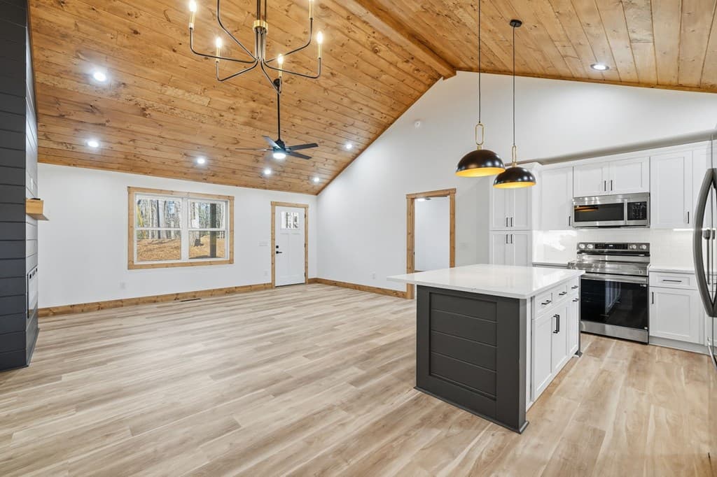1883 Newport Drive, Ellijay GA 30540 - Photo