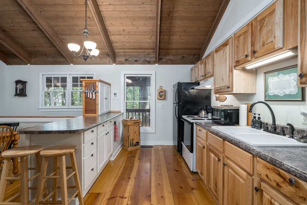 131 Hickory Trace, Ellijay GA 30536 - Photo
