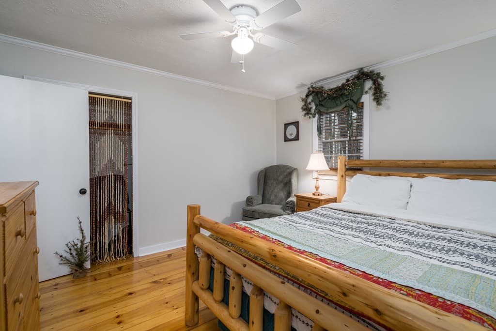 131 Hickory Trace, Ellijay GA 30536 - Photo