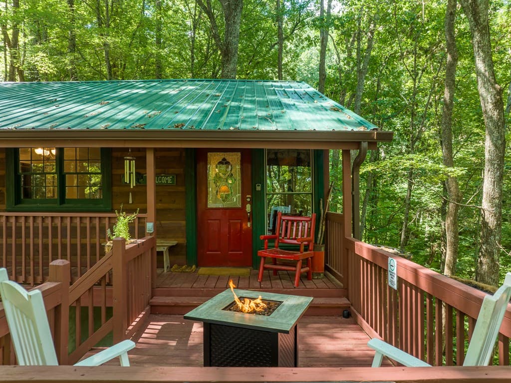 131 Hickory Trace, Ellijay GA 30536 - Photo