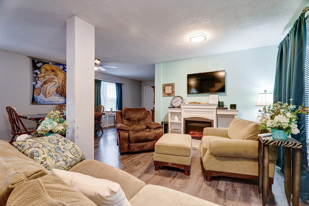 28 Weaver Street, Mccaysville GA 30555 - Photo