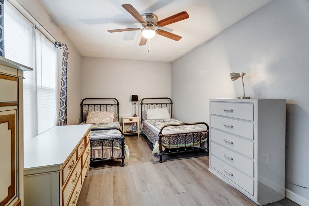 28 Weaver Street, Mccaysville GA 30555 - Photo