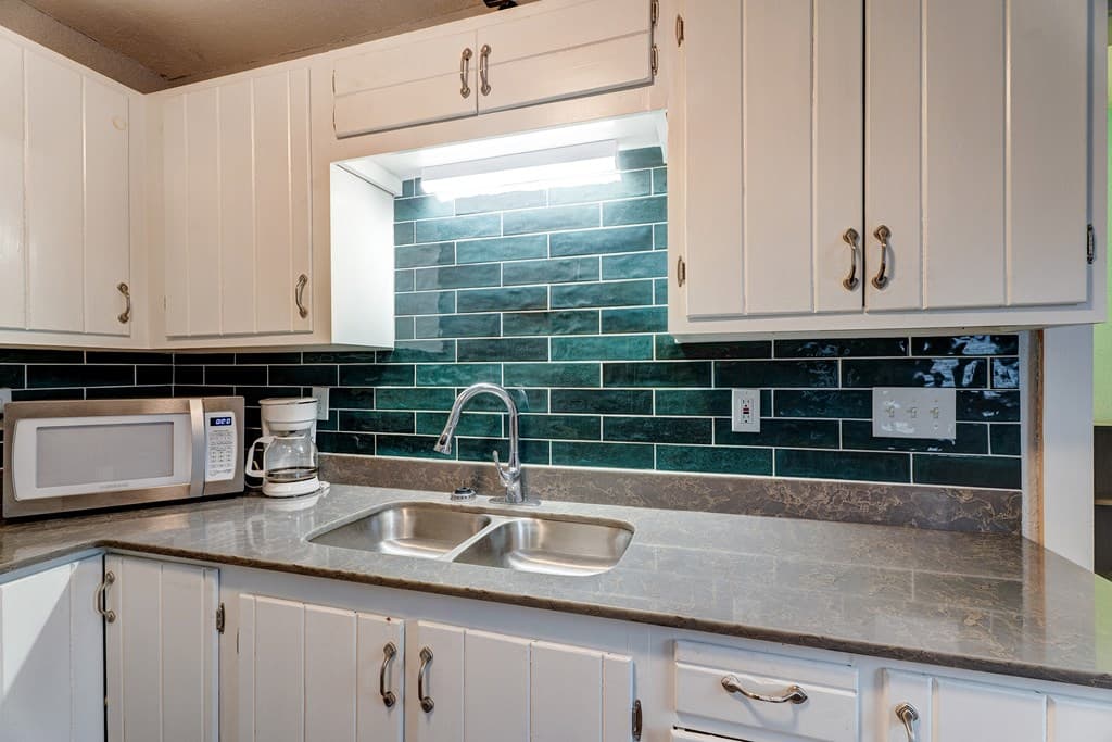 28 Weaver Street, Mccaysville GA 30555 - Photo