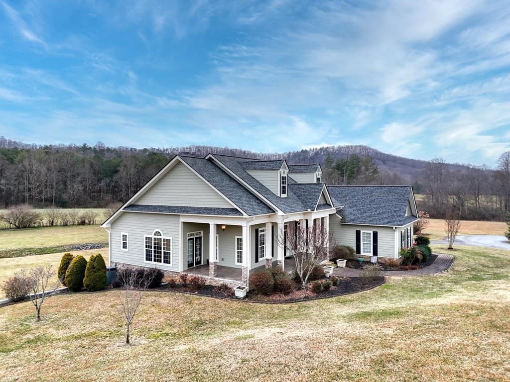 178 Barnwood Road, Blairsville GA 30512 - Photo