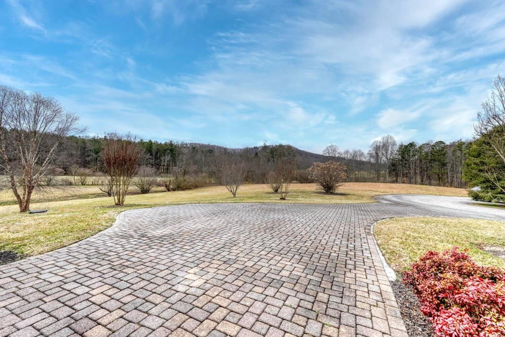178 Barnwood Road, Blairsville GA 30512 - Photo