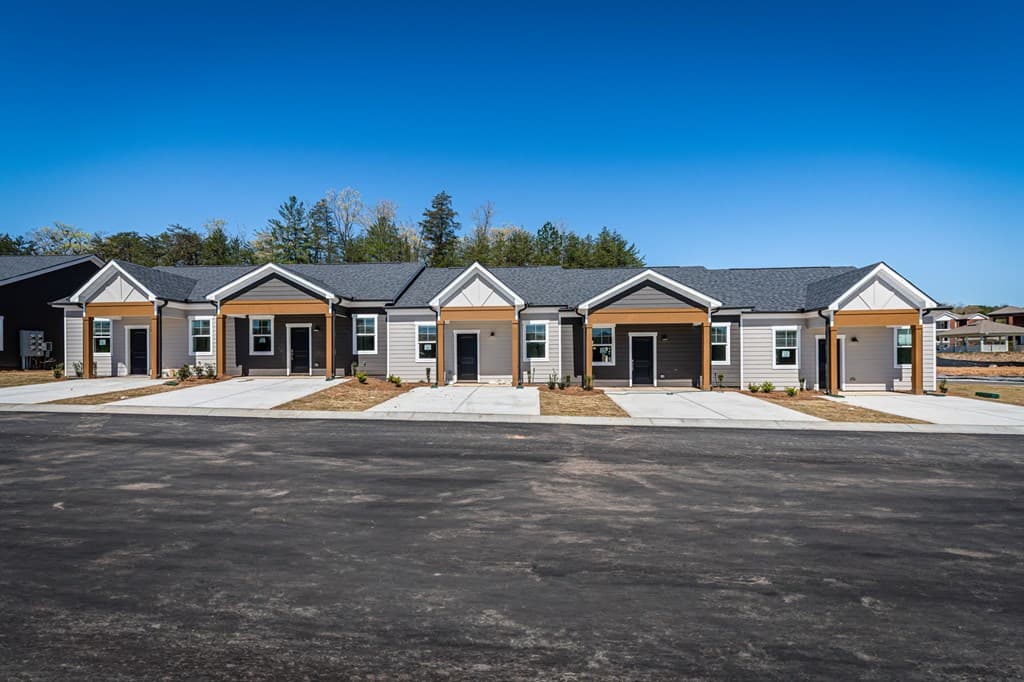 Unit 48 Grove Loop, Blue Ridge GA 30513 - Photo