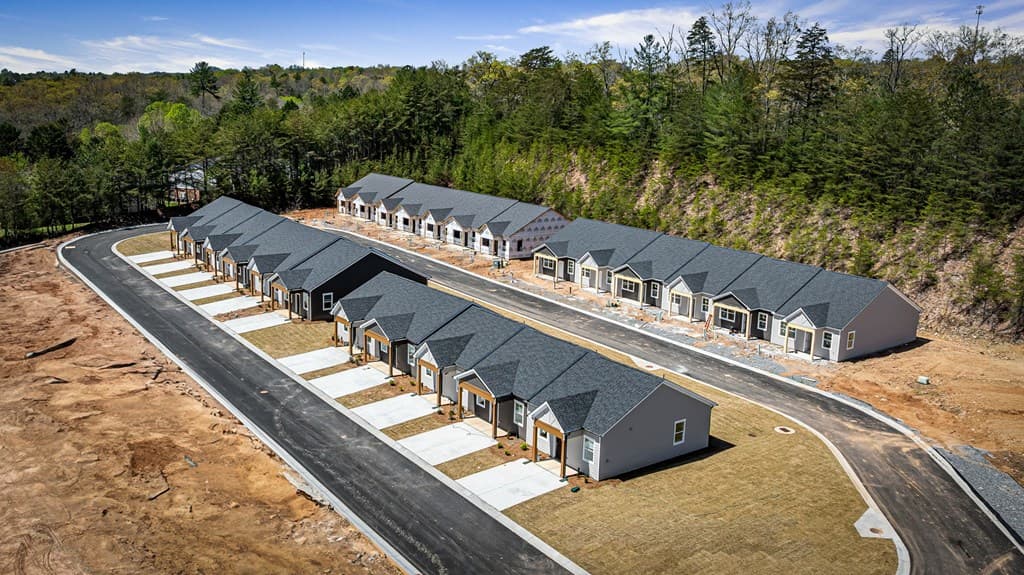 Unit 48 Grove Loop, Blue Ridge GA 30513 - Photo
