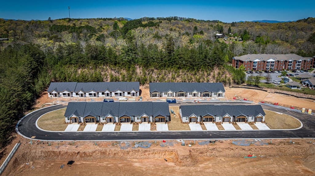 Unit 49 Grove Loop, Blue Ridge GA 30513 - Photo