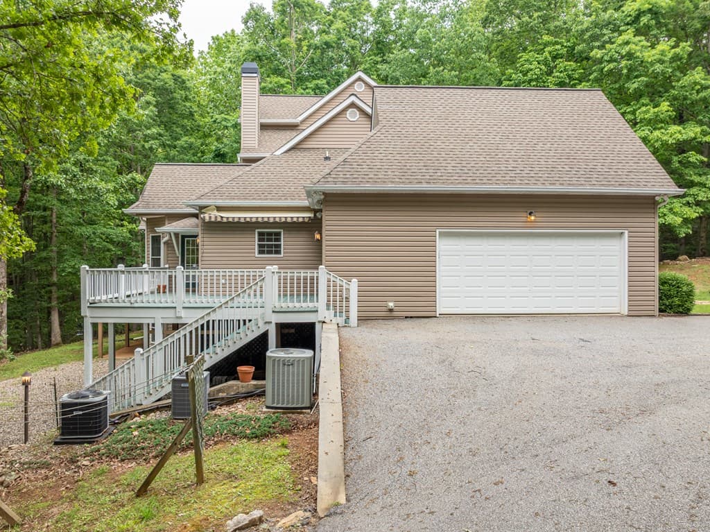 399 Hideaway Hills Road, Blairsville GA 30512 - Photo