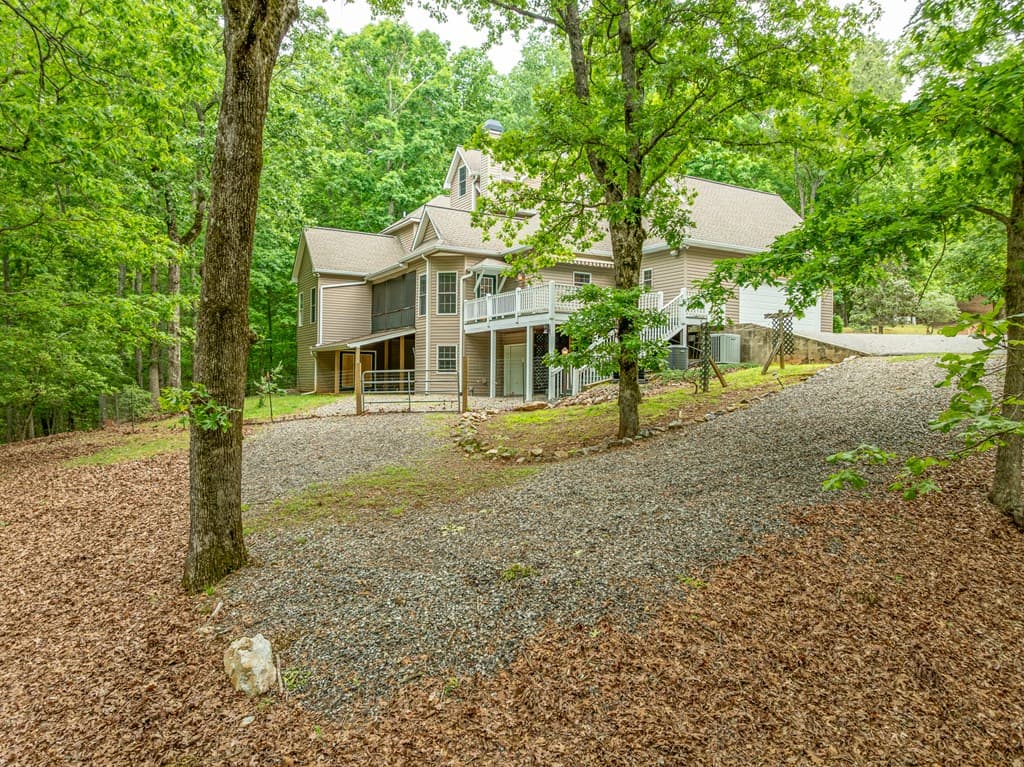 399 Hideaway Hills Road, Blairsville GA 30512 - Photo