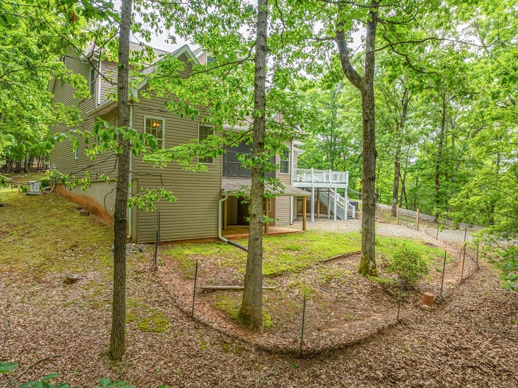 399 Hideaway Hills Road, Blairsville GA 30512 - Photo