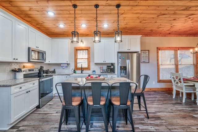 60 Cherokee Trl, Ellijay GA 30540 - Photo