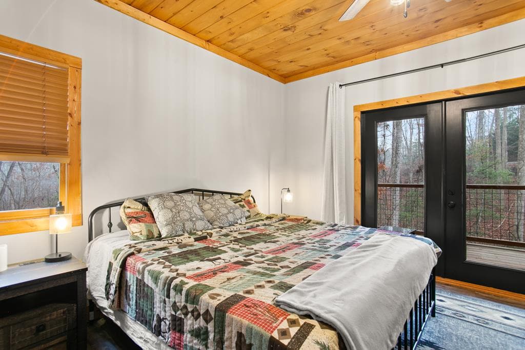 60 Cherokee Trl, Ellijay GA 30540 - Photo