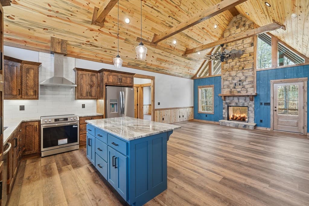 835 Hilton Drive, Ellijay GA 30540 - Photo