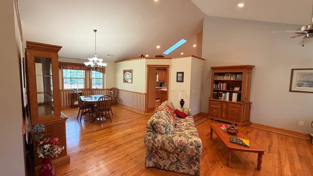 2356 Robin Hood Trail, Hiawassee GA 30546 - Photo