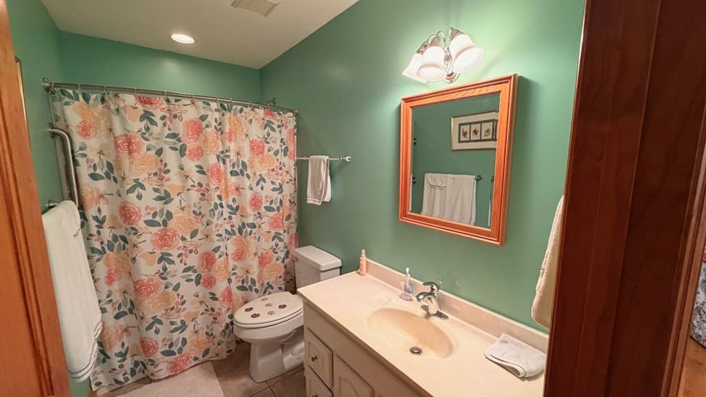 2356 Robin Hood Trail, Hiawassee GA 30546 - Photo