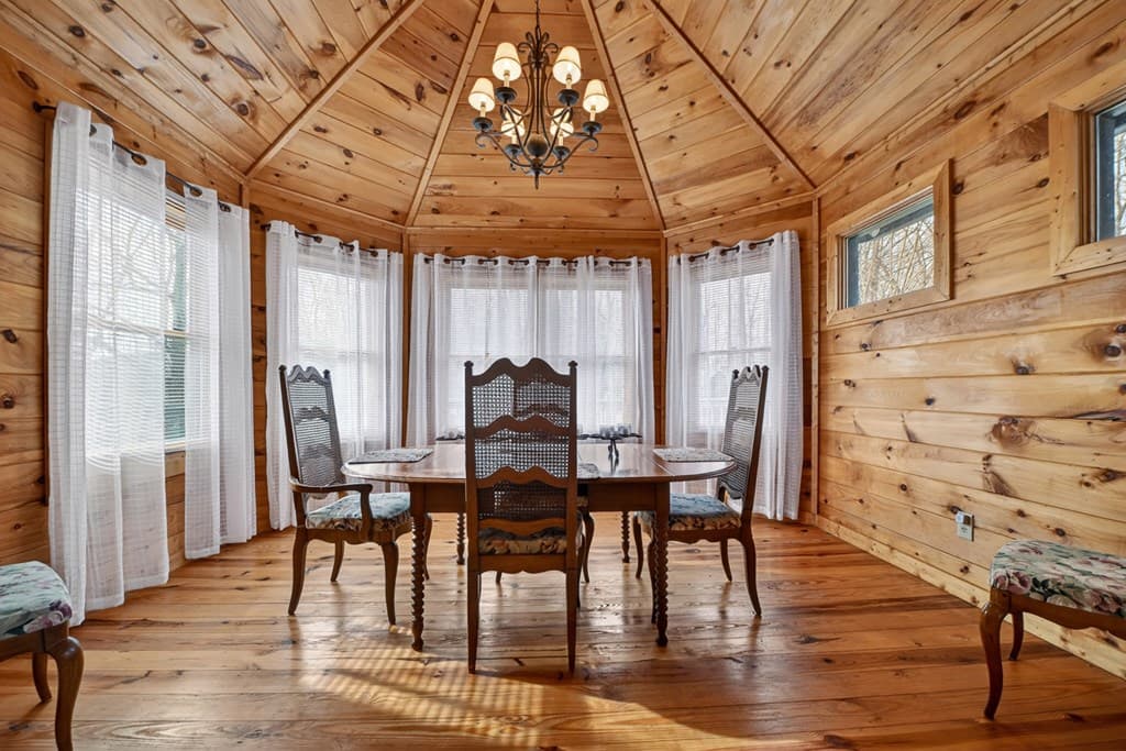 1186 Walnut Ridge, Ellijay GA 30536 - Photo