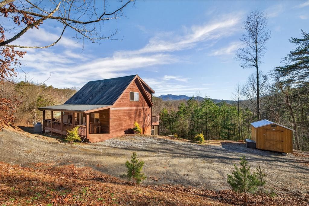 223 Red Bud Lane, Hiawassee GA 30546 - Primary photo