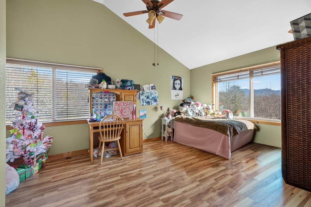 223 Red Bud Lane, Hiawassee GA 30546 - Photo