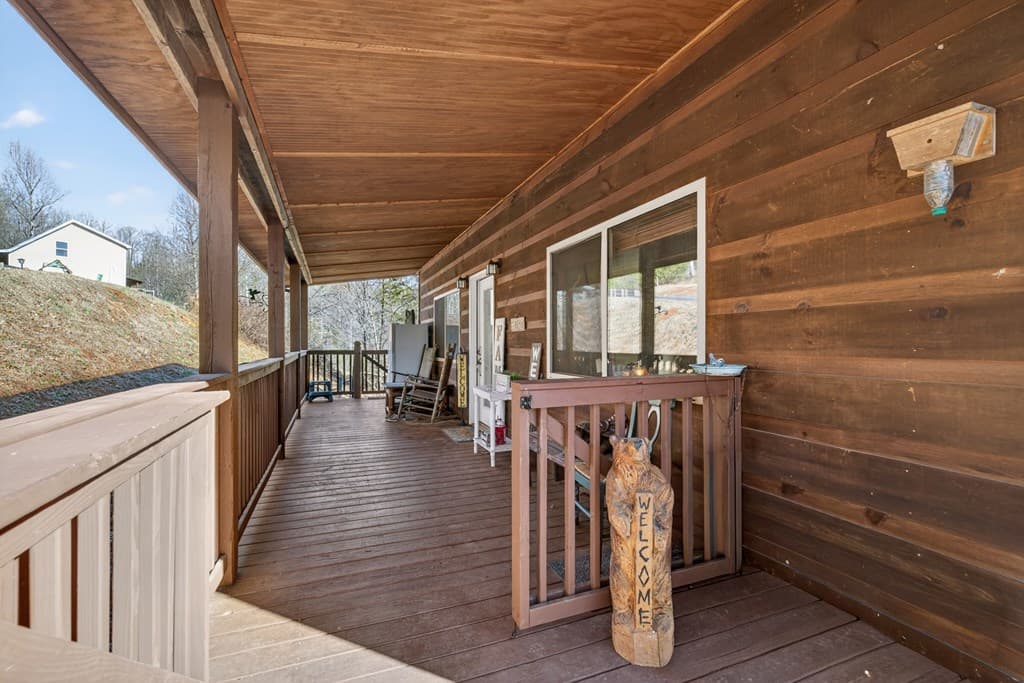 223 Red Bud Lane, Hiawassee GA 30546 - Photo