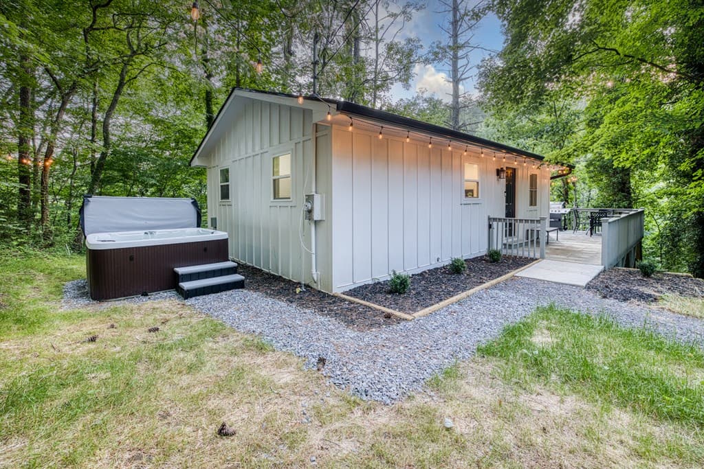 192 Possum Holler Road, Ellijay GA 30536 - Photo