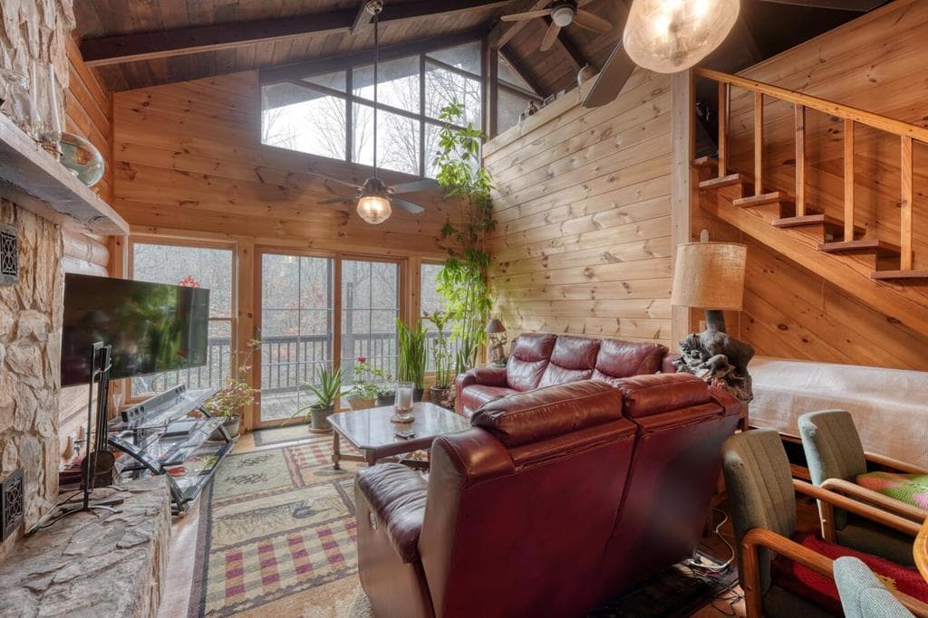 357 Nottely Woods Road E, Blairsville GA 30512 - Photo