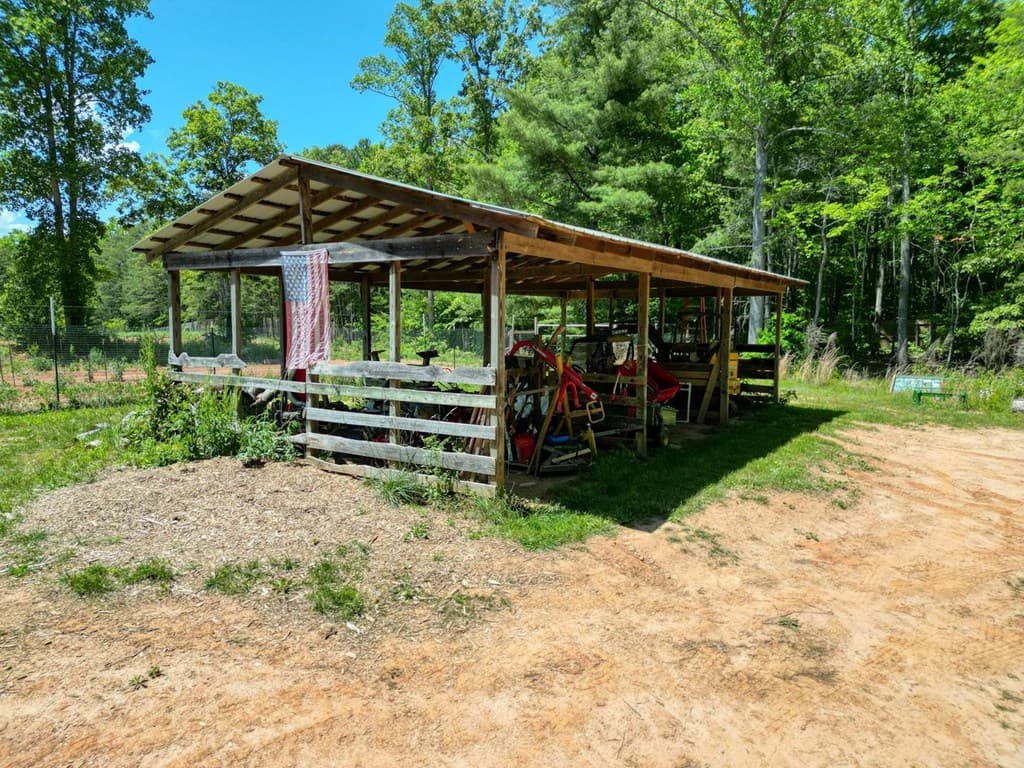 357 Nottely Woods Road E, Blairsville GA 30512 - Photo