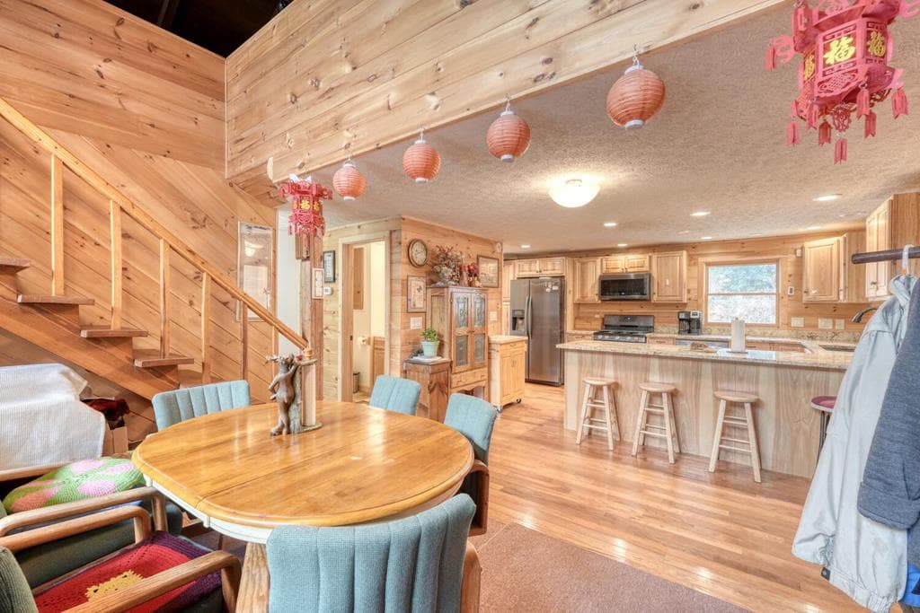 357 Nottely Woods Road E, Blairsville GA 30512 - Photo