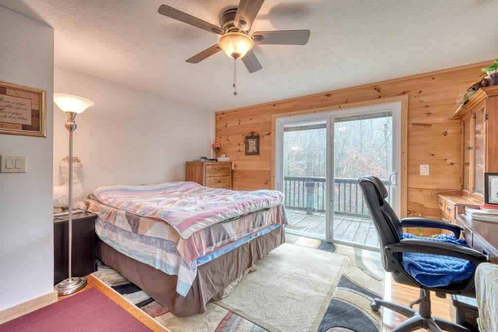 357 Nottely Woods Road E, Blairsville GA 30512 - Photo