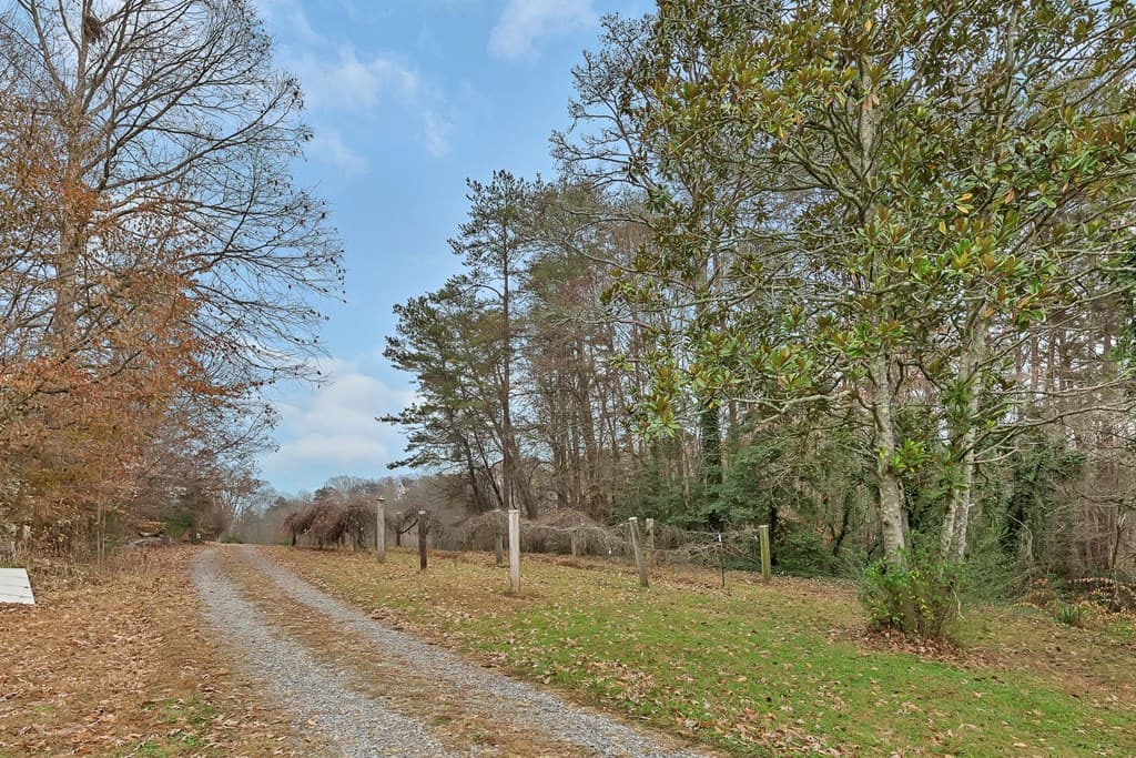 1870 Chatsworth Hwy, Ellijay GA 30540 - Photo