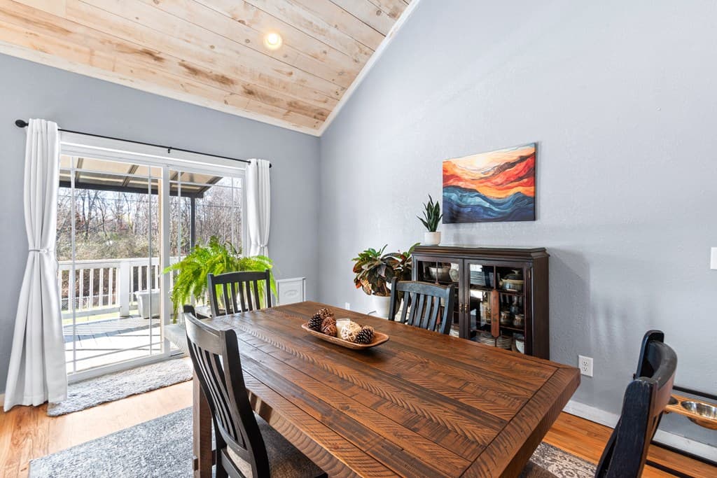 18 Shady Grove Lane, Blue Ridge GA 30513 - Photo