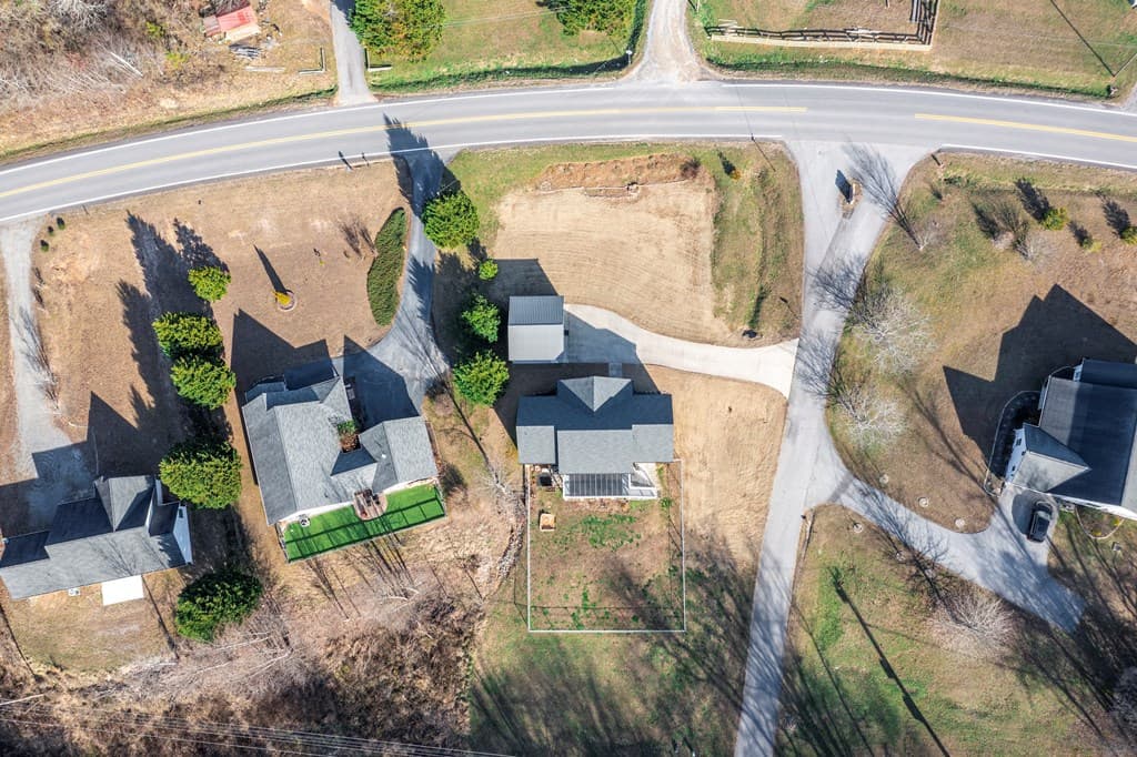 18 Shady Grove Lane, Blue Ridge GA 30513 - Photo