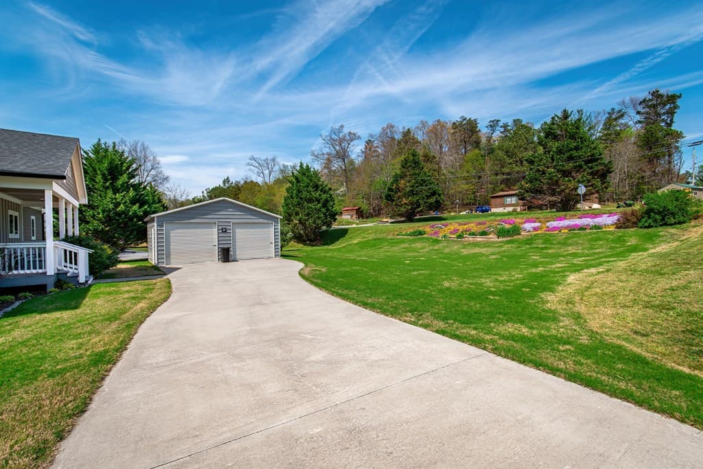 18 Shady Grove Lane, Blue Ridge GA 30513 - Photo
