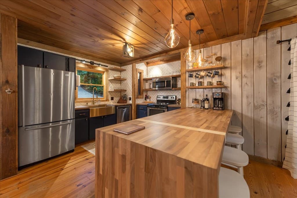 126 Brookwood Drive, Blue Ridge GA 30513 - Photo