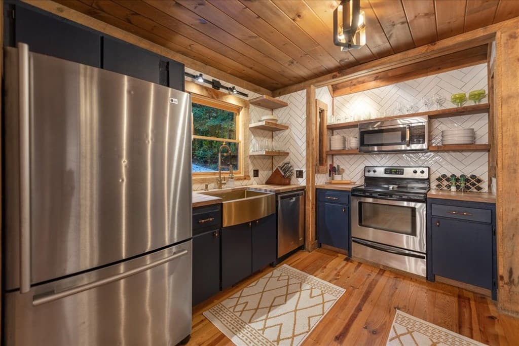 126 Brookwood Drive, Blue Ridge GA 30513 - Photo