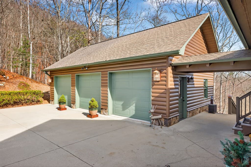 200 Twelve Oaks Drive, Murphy NC 28906 - Photo