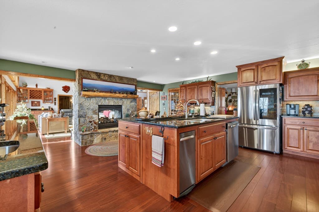200 Twelve Oaks Drive, Murphy NC 28906 - Photo