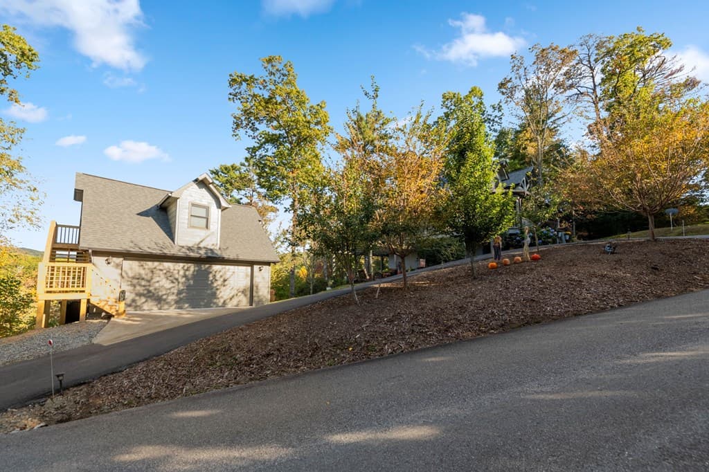 709 Laurel Creek Trail, Blue Ridge GA 30513 - Photo