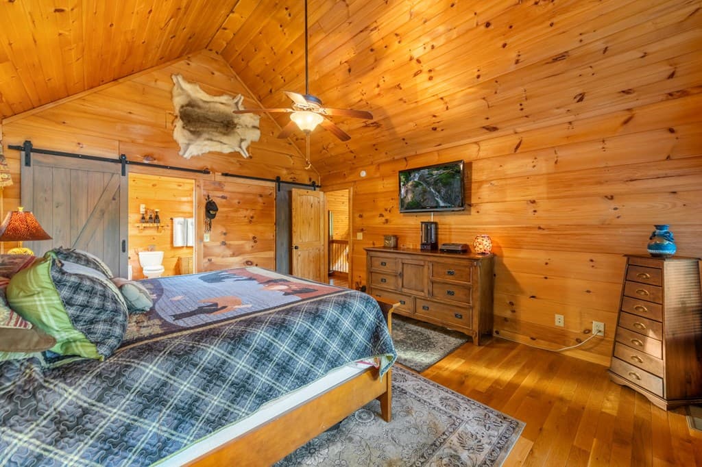 709 Laurel Creek Trail, Blue Ridge GA 30513 - Photo
