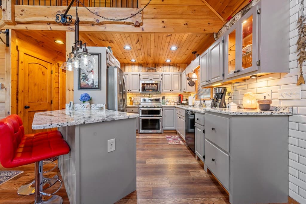709 Laurel Creek Trail, Blue Ridge GA 30513 - Photo