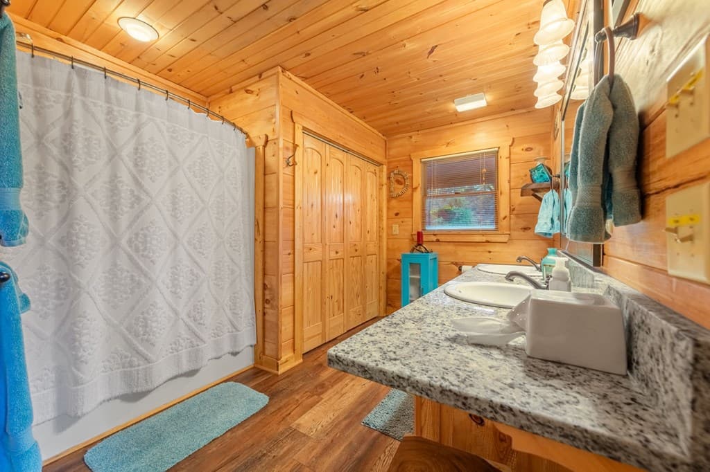 709 Laurel Creek Trail, Blue Ridge GA 30513 - Photo