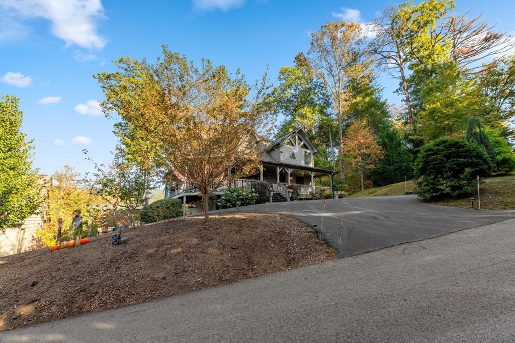 709 Laurel Creek Trail, Blue Ridge GA 30513 - Photo