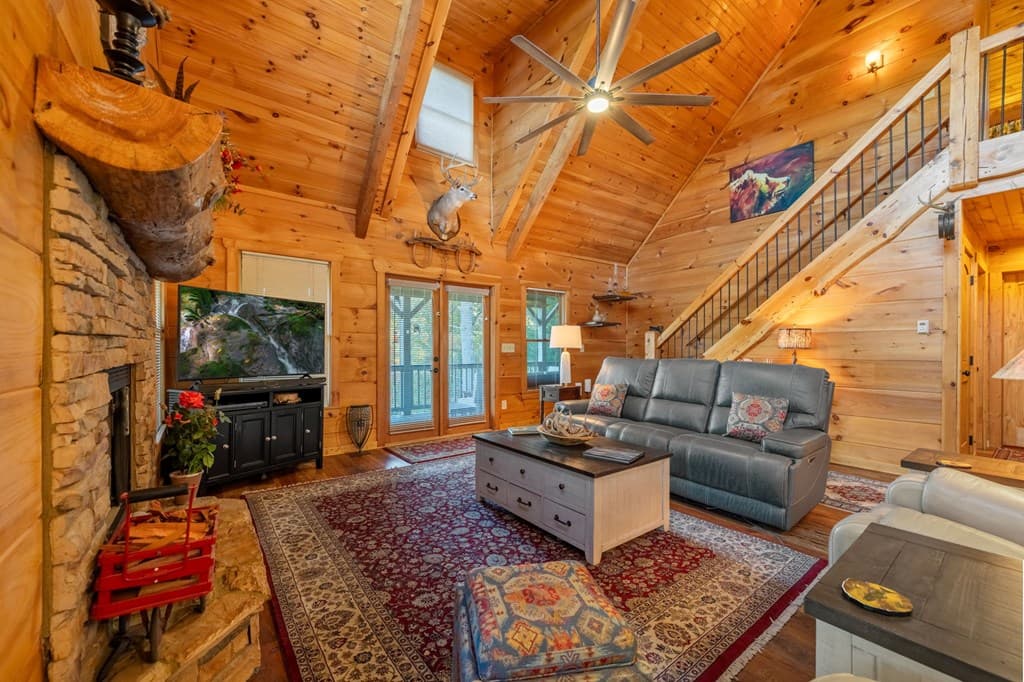 709 Laurel Creek Trail, Blue Ridge GA 30513 - Photo