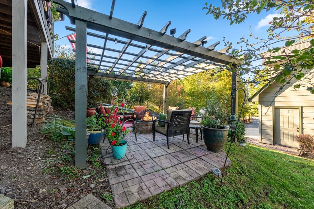 709 Laurel Creek Trail, Blue Ridge GA 30513 - Photo