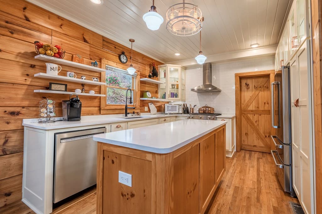 161 Walkabout Creek Road, Morganton GA 30560 - Photo